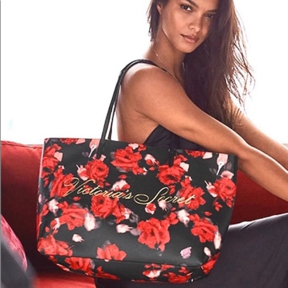 New VS Floral Tote & Blanket set (FINAL PRICE) - Picture 6 of 11